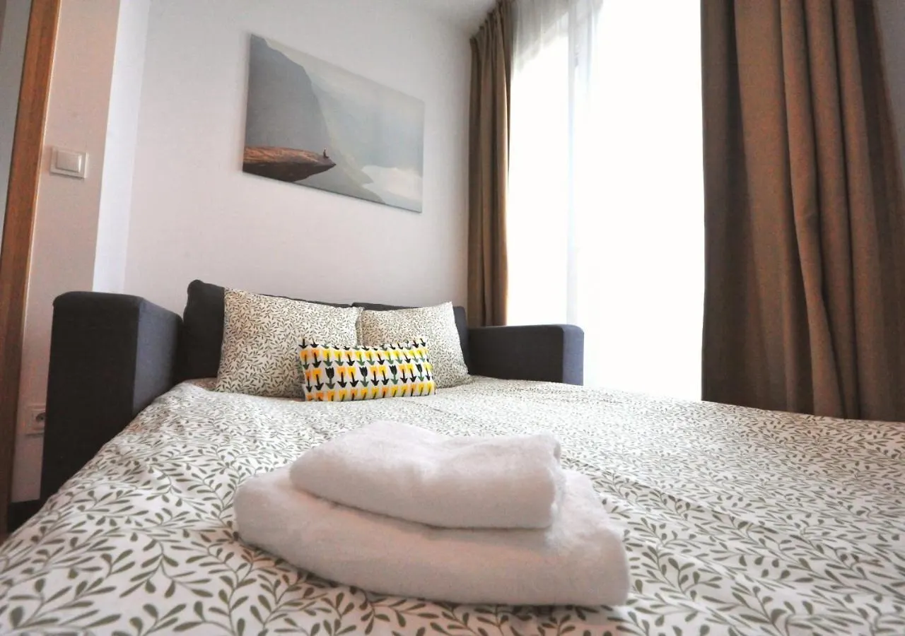 Bk Aparthotel Praga - National Stadium - Comfortable Apartment For 4 People Warszawa